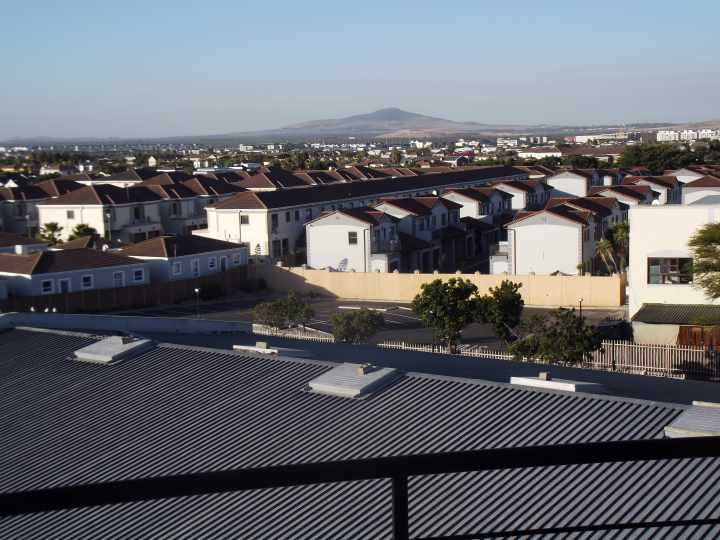 To Let 2 Bedroom Property for Rent in Parklands Western Cape